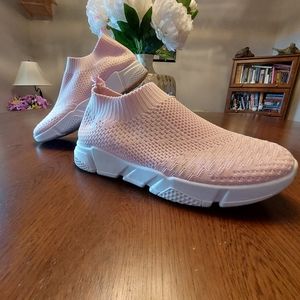 DRKA Stretch Mesh Sneakers